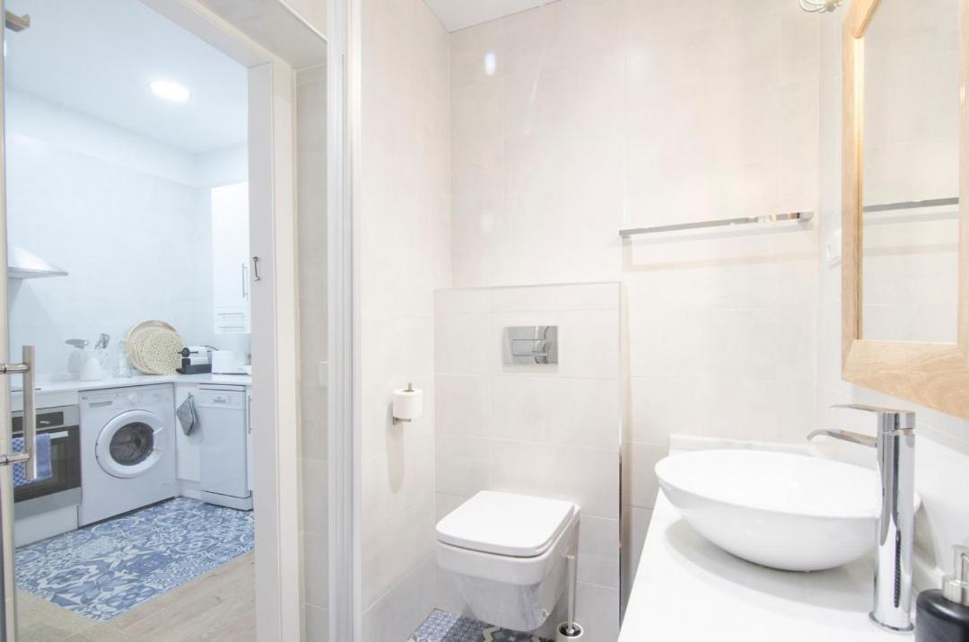Apartamento Comfy And Centric- 2Bd 1Bth- Espoz Y Mina Madrid Exterior foto