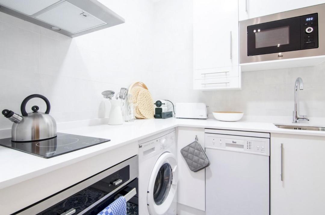 Apartamento Comfy And Centric- 2Bd 1Bth- Espoz Y Mina Madrid Exterior foto